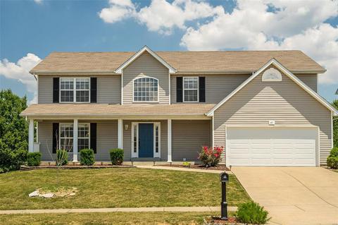 411 Valley Oaks Drive Dr, Wentzville, MO 63385