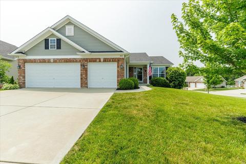 400 Shady River Dr, O'fallon, MO 63366