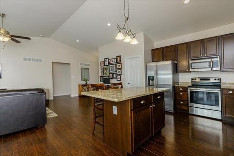 400 Shady River Dr, O'fallon, MO 63366 photo 16