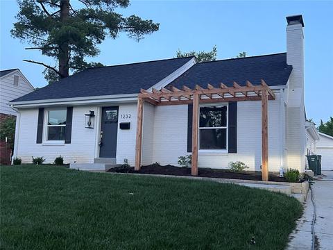 1232 Grandview Dr, Kirkwood, MO 63122