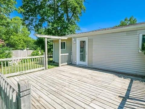 402 Raymond Dr, O'fallon, MO 63366 photo 17