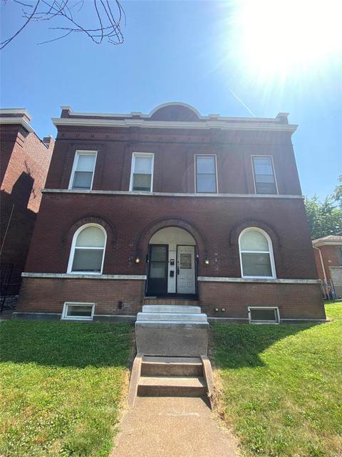 3208 Osceola St, Saint Louis, MO 63111