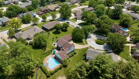 4415 Landeau Trace Ct, Saint Louis, MO 63128