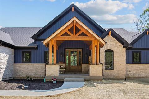 593 Old Colony Rd, Defiance, MO 63341