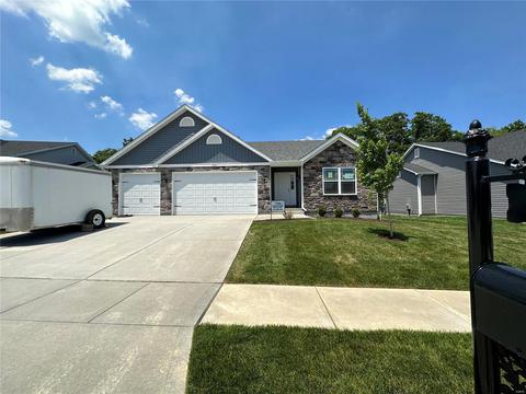 411 Knothole Ln, Wentzville, MO 63385