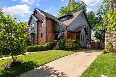 7433 Teasdale Ave, Saint Louis, MO 63130