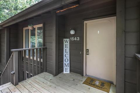 1543 Birnamwood Trail Dr, Ballwin, MO 63021