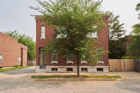 2111 Victor St, Saint Louis, MO 63104