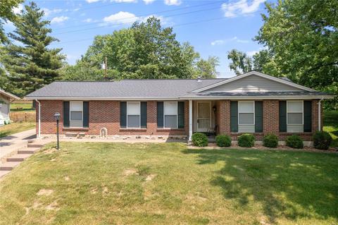 750 Sherwick Ter, Manchester, MO 63021