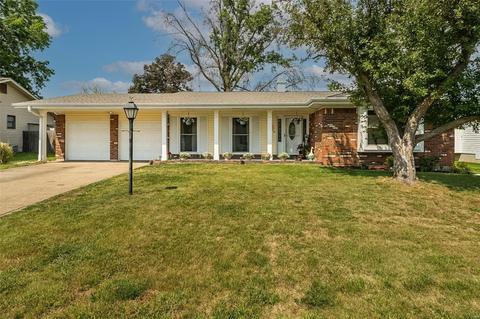 13 S Joyce Ellen Way, Saint Peters, MO 63376