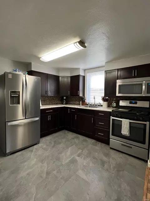 3447 Ludlow Ave, Bridgeton, MO 63044 photo 8