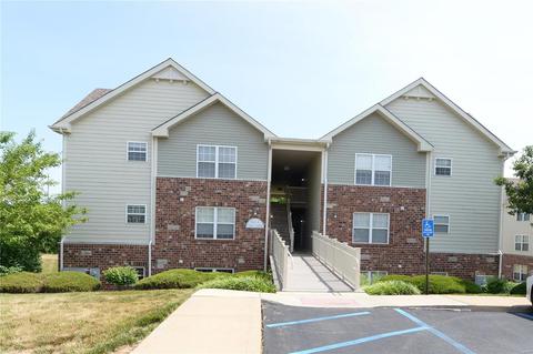 1412 Piedmont Cir, St. Peters, MO 63304