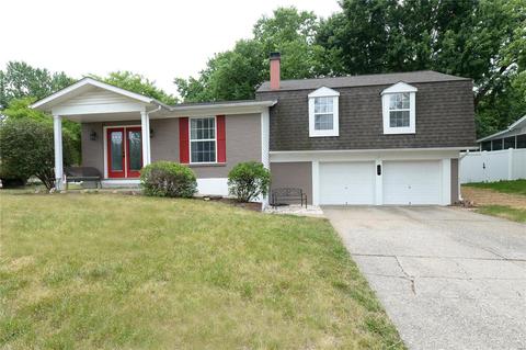 1 Jane Dr, Saint Peters, MO 63376