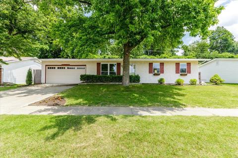 3056 Cherokee Ln, Saint Charles, MO 63301