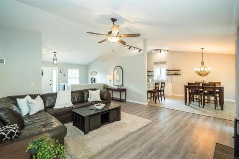 262 Cleta Ct, Ballwin, MO 63021 photo 8