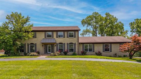 1812 Topping Rd, Saint Louis, MO 63131