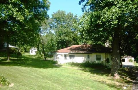 308 Argent Ave, Saint Louis, MO 63135