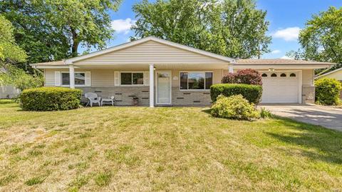 1355 Bluebird Dr, Florissant, MO 63031