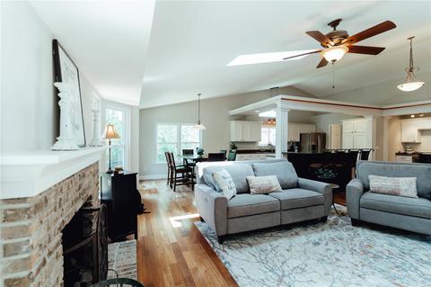 893 Top Notch Ln, Eureka, MO 63025 photo 16