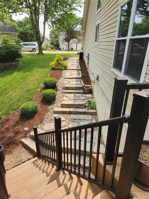 893 Top Notch Ln, Eureka, MO 63025 photo 5