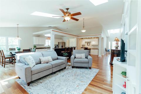 893 Top Notch Ln, Eureka, MO 63025 photo 15