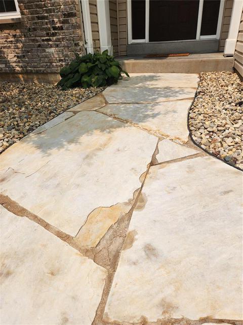 893 Top Notch Ln, Eureka, MO 63025 photo 4