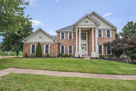 13535 Bahnfyre Dr, Saint Louis, MO 63128