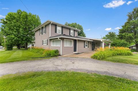11345 De Runtz Ave, Maryland Heights, MO 63043