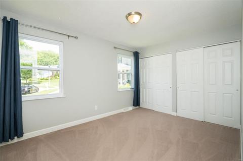 890 Rusticmanor Cir, Ballwin, MO 63011 photo 17