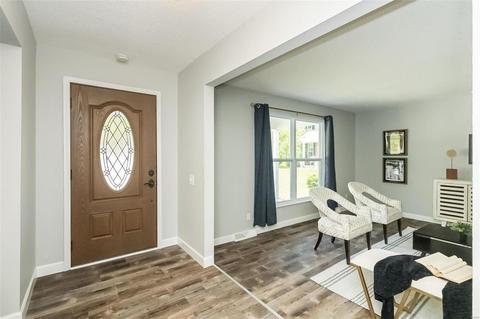 890 Rusticmanor Cir, Ballwin, MO 63011 photo 2