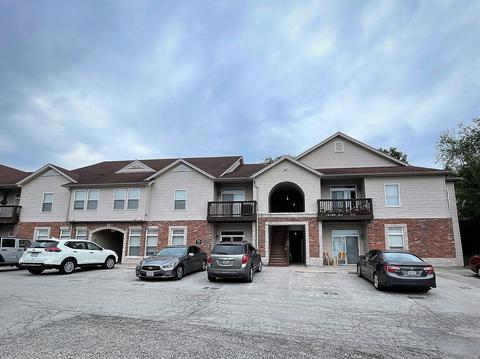 1236 Gardens Circle Dr #K, Saint Louis, MO 63125