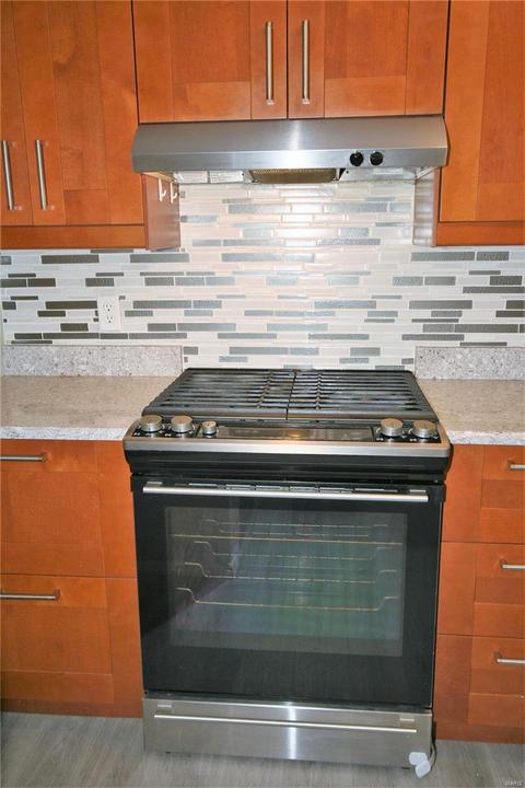 11743 Chess Dr, Bridgeton, MO 63044 photo 8