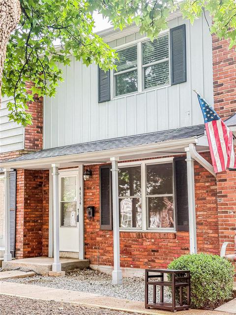 4434 Pegasus Dr, Saint Louis, MO 63129