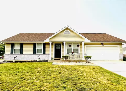 3259 Hyatt Ct, Saint Charles, MO 63303