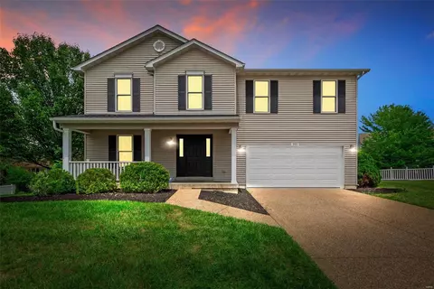 260 Green Summit Dr, Wentzville, MO 63385