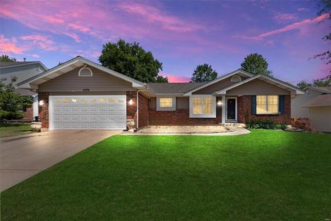 2779 Wilshire Valley Dr, Saint Charles, MO 63303