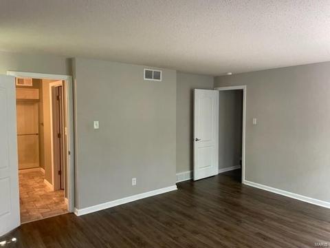 916 Claytonbrook Dr #2, Ballwin, MO 63011 photo 9