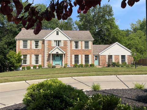 716 Forsheer Ct, Chesterfield, MO 63017