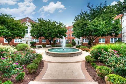 7749 Kingsbury Blvd #32, Clayton, MO 63105