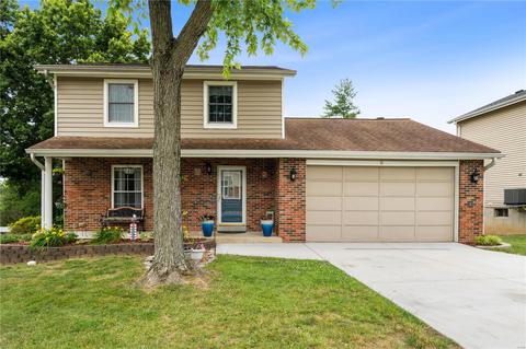 3010 Blue Mountain Dr, Saint Louis, MO 63129