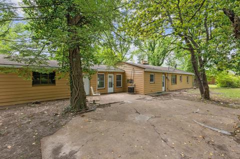 8061 Packard Ave, Saint Louis, MO 63134 photo 17