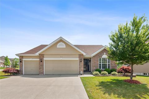 82 S Ridgewynd Ct, Lake Saint Louis, MO 63367