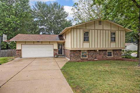 1454 Arapahoe Way, Saint Charles, MO 63304