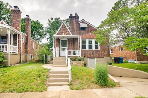 9335 Mackenzie Rd, Saint Louis, MO 63123