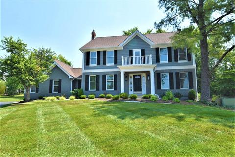 718 Cedar Field Ct, Chesterfield, MO 63017