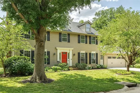 913 Natchez Dr, Saint Charles, MO 63303