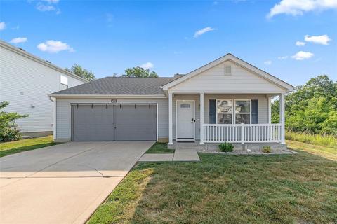 4012 Glengarry Dr, Wentzville, MO 63385