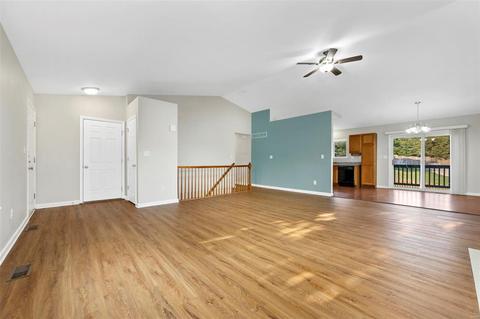 1318 Begonia, O'fallon, MO 63366 photo 4