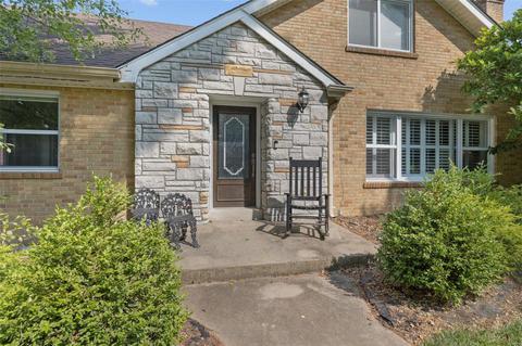 19 Grantwood Ln, Saint Louis, MO 63123