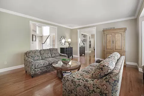 1003 Kiefer Ridge Dr, Ballwin, MO 63021 photo 8